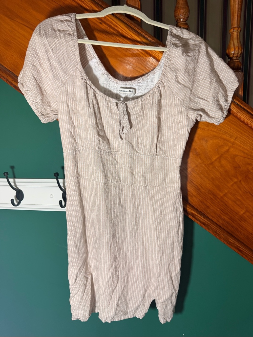 Abercrombie & Fitch cream-striped puff sleeve midi dress